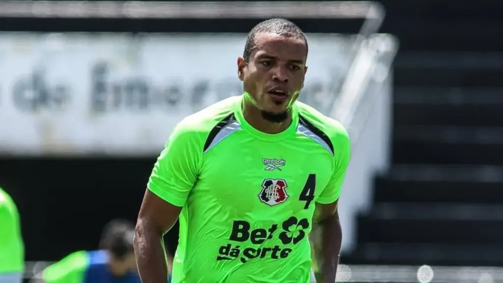Santa Cruz tem quatro desfalques para duelo contra o Maringá 2 Santa Cruz visita o Maringá pela Série C do Brasileirão com quatro desfalques confirmados (Foto: Evelyn Victoria/ Santa Cruz)