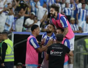 Paysandu-PA 1 x 0 Nacional-AM - Papão vence com golaço e fica perto do título da Copa Norte