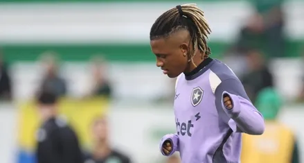 Danilo deve deixar o Botafogo após a Copa, afirma o técnico