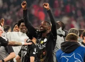 LIGA DOS CAMPEÕES: PSG empata com o Bayern e defende o título contra o Arsenal