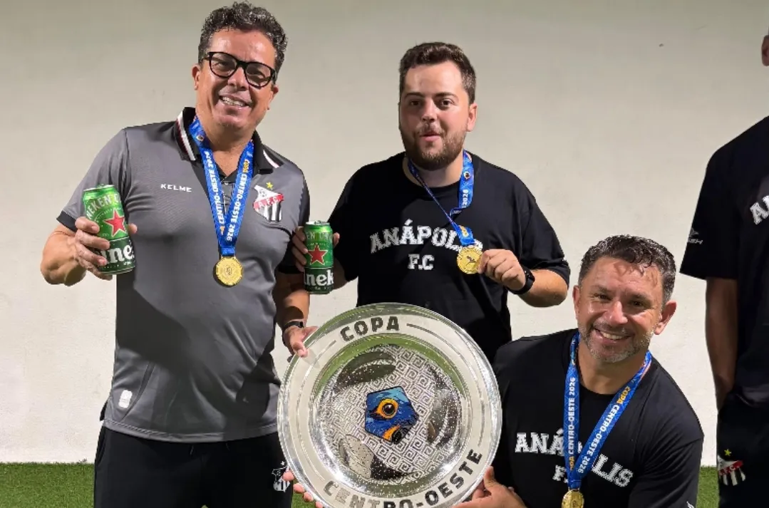 Evaristo Piza conquista título inédito e entra para a história do Anápolis 4 EVARISTO PIZA 2