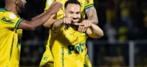 Edson Carioca faz história no Mirassol ao marcar gol da classificação inédita