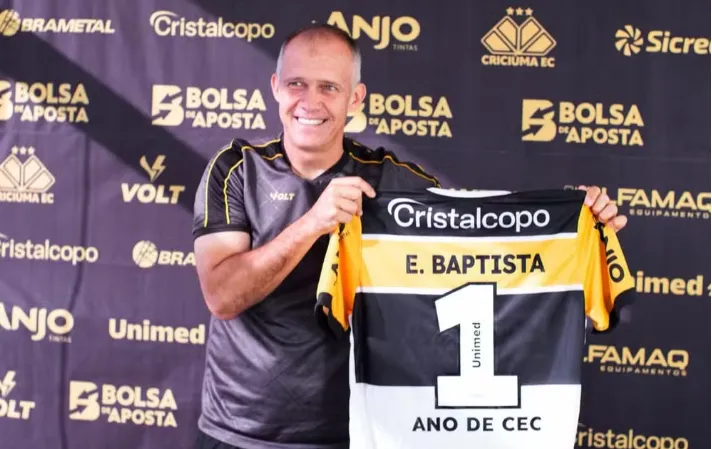 Eduardo Baptista completa um ano de trabalho no Criciúma