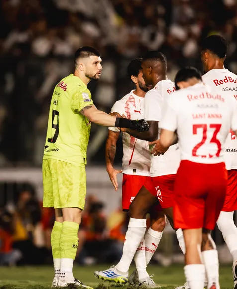 Tiago Volpi destaca força coletiva em vitória do Bragantino 2 FQVWdTjg image