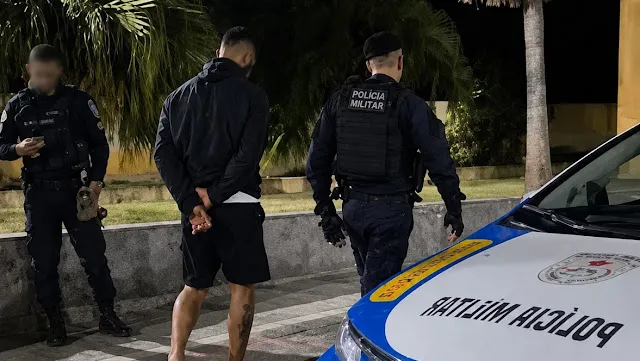 Goleiro Bruno e preso no RJ