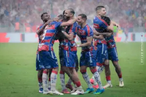 Fortaleza 4 x 1 Goiás - Virada e liderança para o Laion