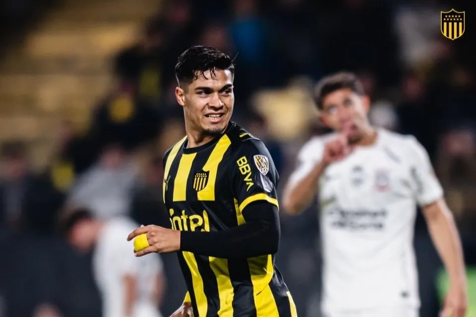Corinthians empata com o Peñarol por 1 a 1 no Uruguai com gol de Labyad e garante a liderança isolada do grupo na Copa Libertadores (Foto: Peñarol)