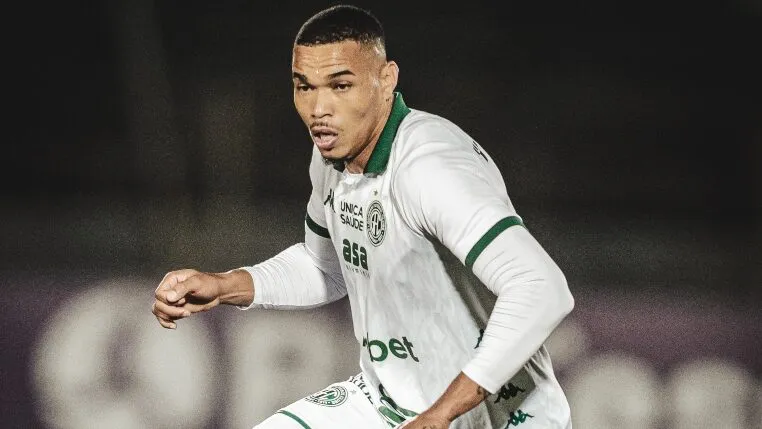 Em alta, Jonathan Costa lidera defesa sólida do Guarani