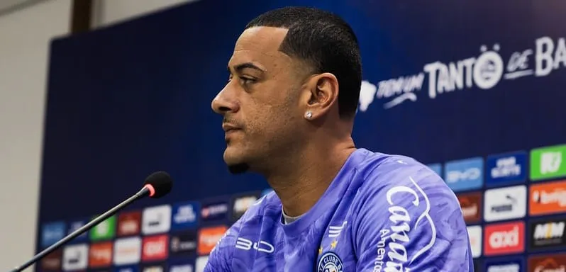 Goleiro do Bahia sofre grave lesão e não entra mais em campo em 2026