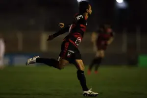 SÉRIE C: Disputa pelo G-8 e fuga do Z-2 abrem a rodada no sábado