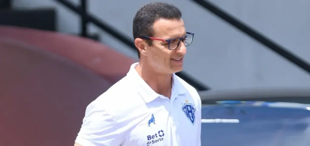 Paysandu segue líder e invicto na Série C sob o comando de Júnior Rocha