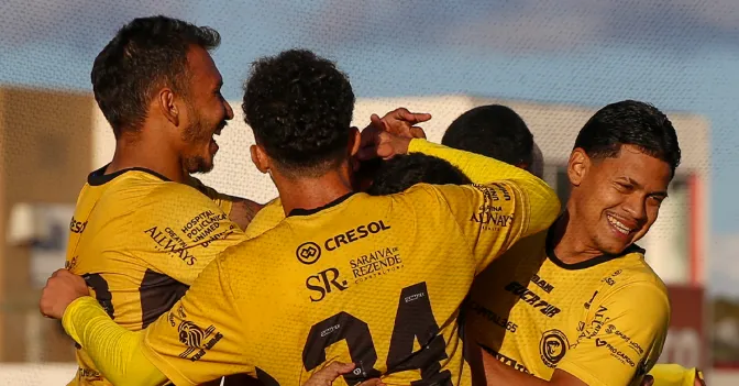 Guarany-RS 0 x 4 Cascavel - Cascavel goleia Guarany segue na ponta da Série D