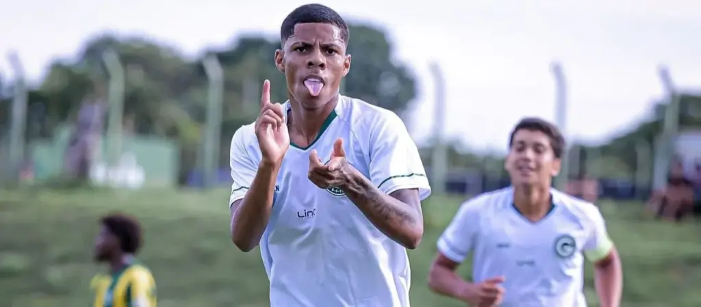 Keirrisson vive fase artilheira e Goiás avança às quartas do Goiano Sub-17 2 Keirrison 2