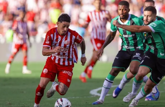 Nautico bate America MG serie B