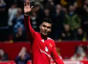 INGLÊS: Casemiro se despede do Old Trafford e Manchester United vence o Nottingham