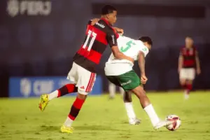 BRASILEIRÃO SUB-20: Palmeiras vence o Flamengo e se isola na liderança