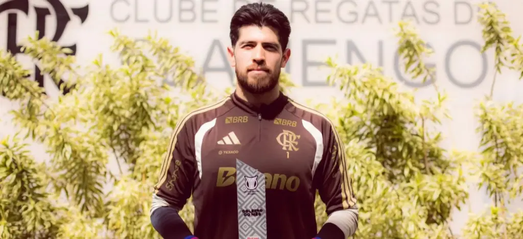 Pedro e Rossi recebem prêmios de destaque no Brasileirão pelo Flamengo 2 Rossi