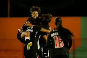 COPA DO BRASIL FEMININA: Vasco garante vaga na terceira fase