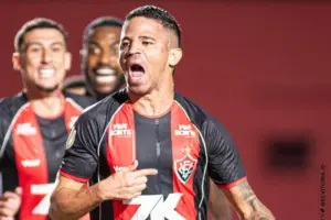 Vitória provoca Flamengo após classificação na Copa do Brasil: 'Além do futebol'