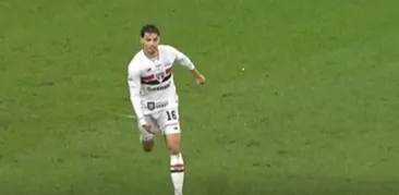 Bobadilla fez gestou "obsceno" após gol do São Paulo