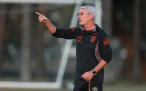 Athletico-PR x Grêmio - Furacão de olho no G-4
