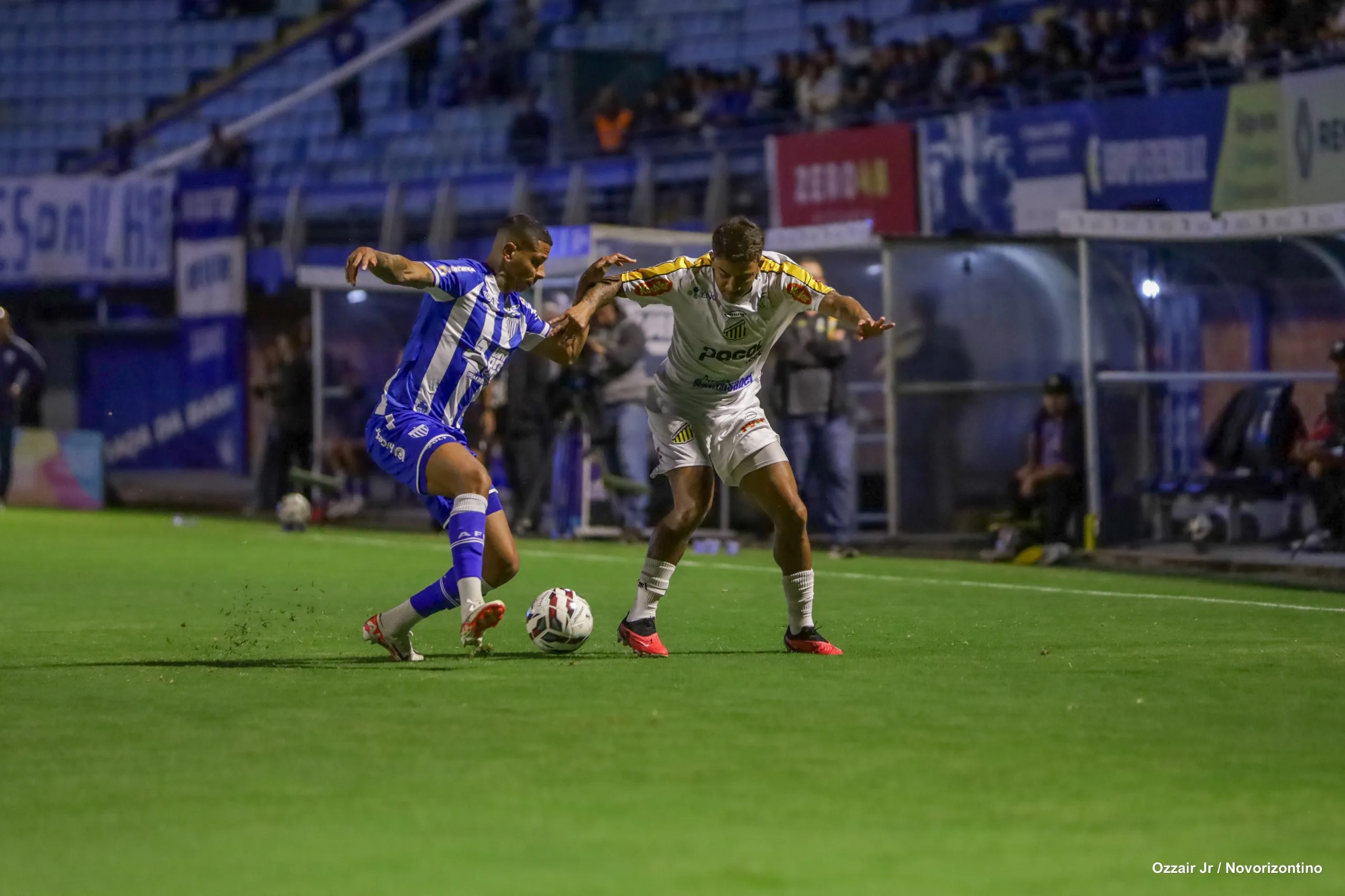 Avaí e Novorizontino empataram por 3 a 3 na noite deste domingo (3), em Florianópolis (Foto: Ozzair Jr / Novorizontino)