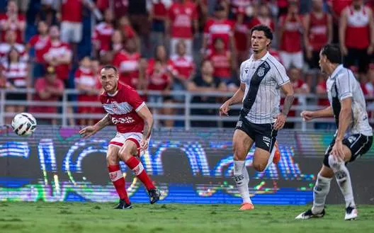 Ponte Preta sofreu onze gols nas três últimas partidas