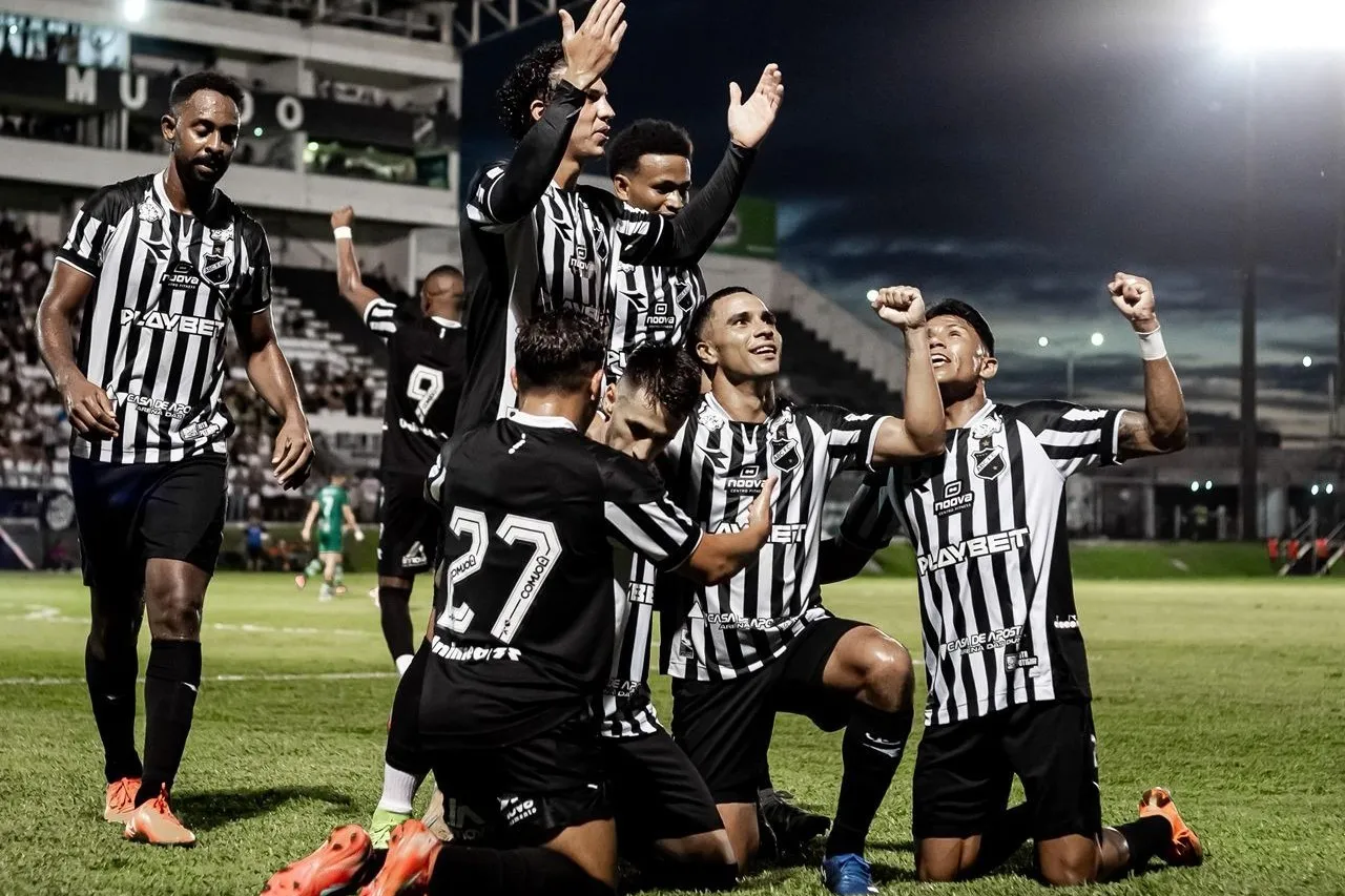Vitória x ABC: Waguinho Dias descarta medo e garante time ofensivo (Foto: Guilherme Drovas/ABC)
