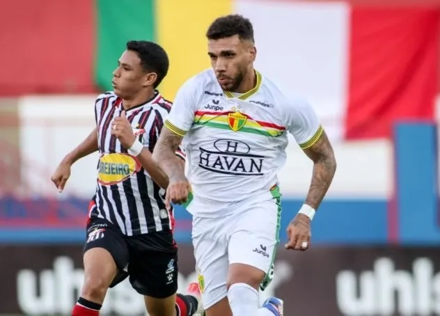 Brusque-SC 1 x 0 Anápolis-GO - Gol no fim recoloca Marreco no topo da Série C