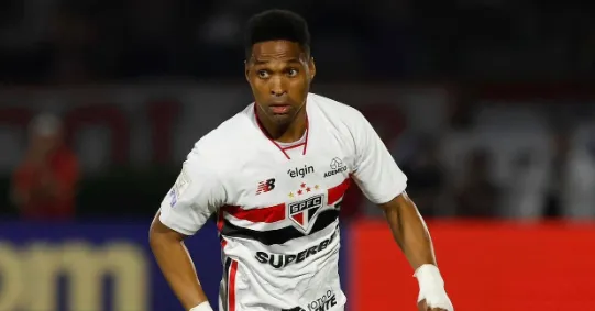 Wendell vive grande fase no São Paulo e projeta clássico