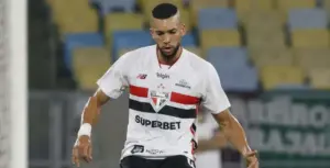 Dória pede rescisão ao São Paulo por ameaças a familiares
