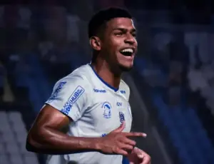 Rio Branco-ES 0 x 2 Vitória-ES - Alvianil vence clássico e fica perto da vaga