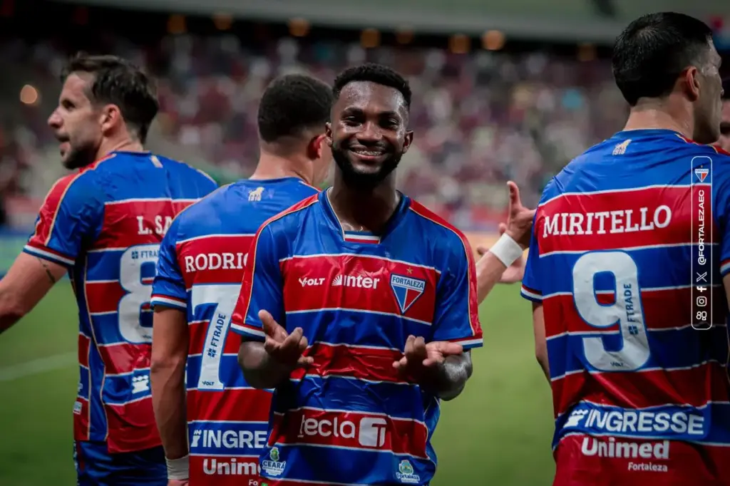 Fortaleza 3 x 0 Londrina-PR - Leão se recupera e esquenta briga pela liderança