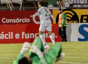 SÉRIE C: Guarani goleia e se firma no G-8