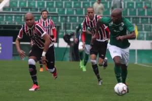 Guarani x Santa Cruz-PE - Onde assistir, horário e escalações