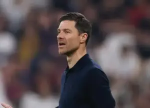 Chelsea acerta contratação de Xabi Alonso, diz site