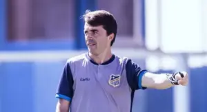 Água Santa demite técnico antes do mata-mata da Série D