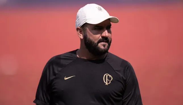 ponte preta sonda danilo para treinador