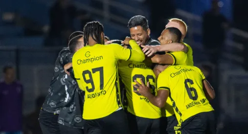 sao bernardo tenta manter lideranca da serie b