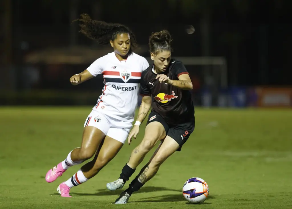 PAULISTÃO F: Bragantino bate São Paulo e soma primeira vitória 2 São Paulo Red Bull Bragantino Paulistão F