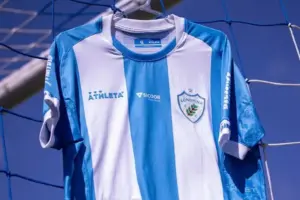 Londrina esfria com Louzer e segue buscando novo técnico