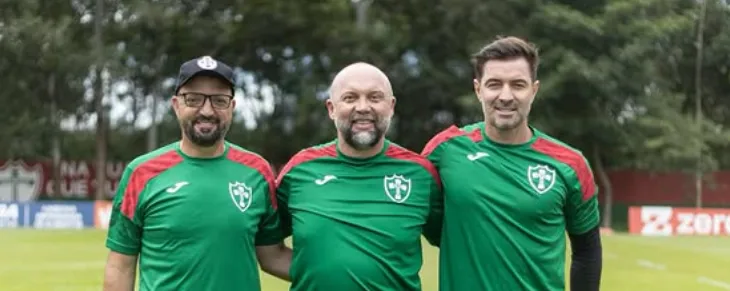 Ademir Fesan destaca evolução da Portuguesa após goleada