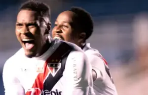 Ferroviário-CE 2 x 0 Atlético-CE - Ferrão vence e amplia vantagem na liderança