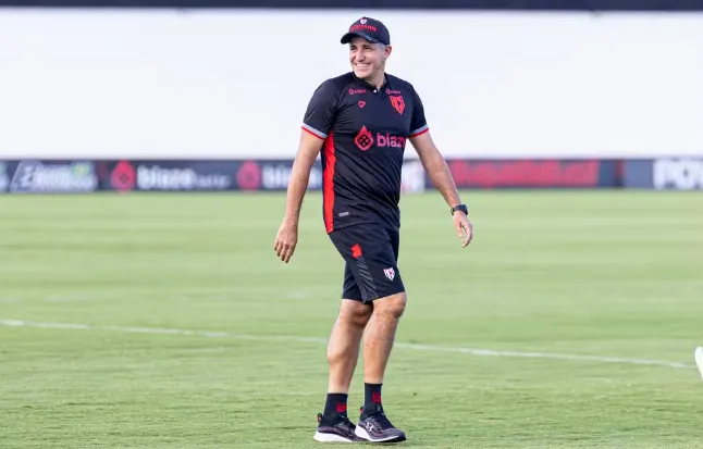tecnico atletico go confia vitoria contra sao bernardo