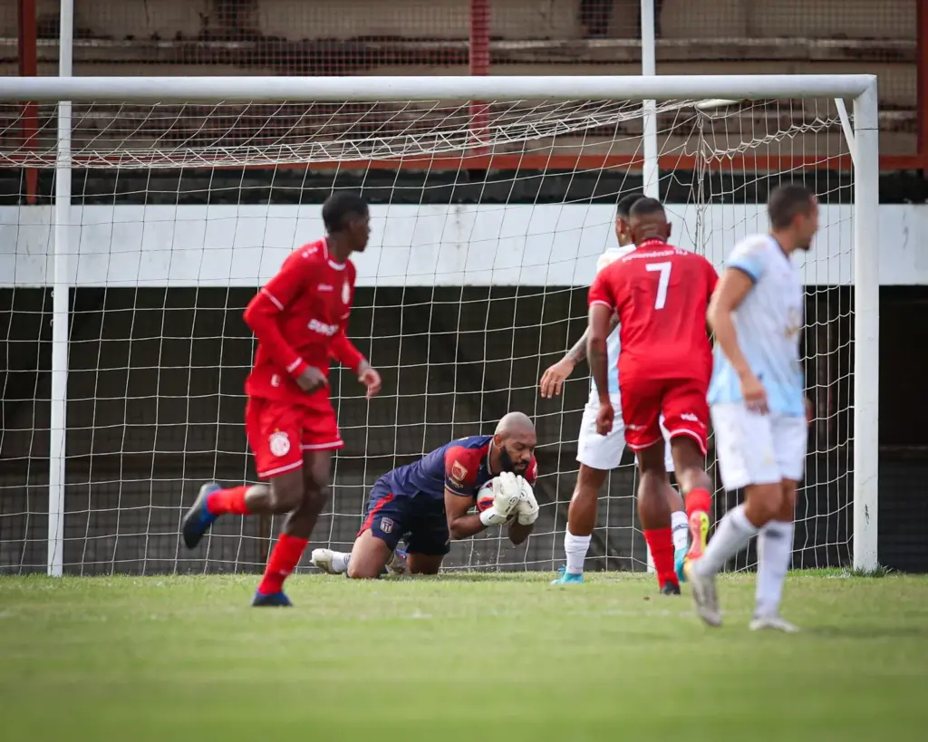 Maricá vence América na Baixada e assume a liderança 2 unnamed 1