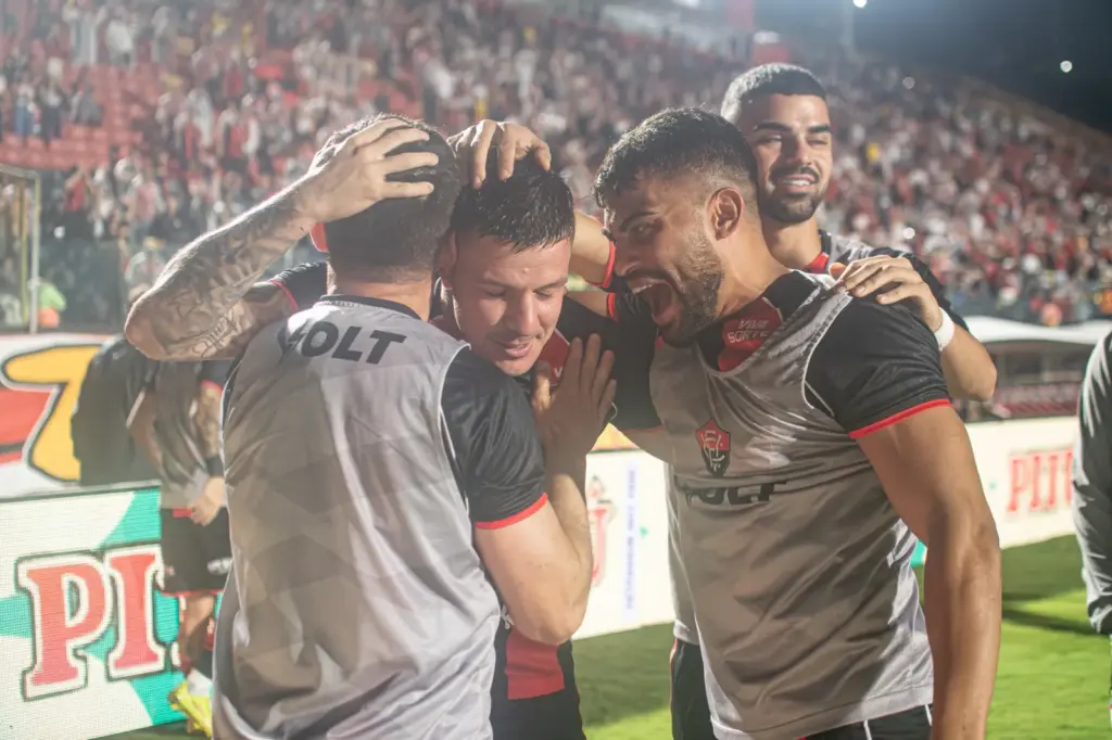 Vitória-BA 1 x 0 Ceará-CE - Rubro-negros seguem na Copa do Nordeste