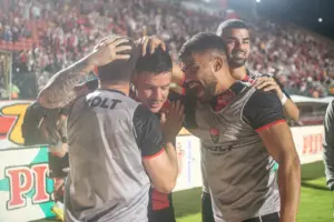 Vitória-BA 1 x 0 Ceará-CE - Rubro-negros seguem na Copa do Nordeste