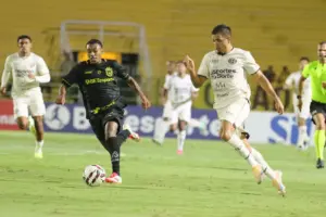Volta Redonda-RJ 0 x 0 Ferroviária - Empate negativo a ambos na Série C