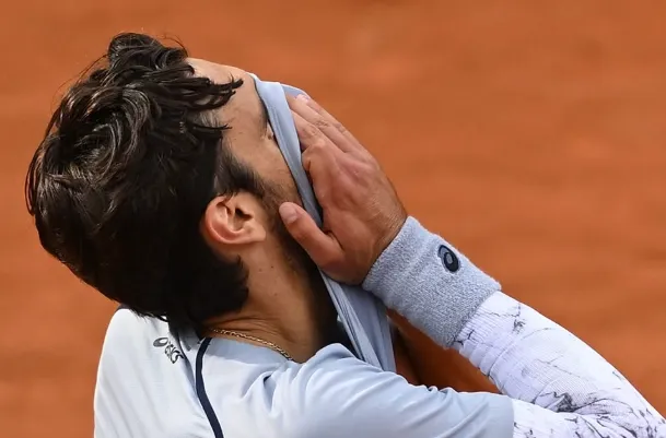 Lorenzo Musetti é 2º tenista do Top 10 fora de Roland Garros