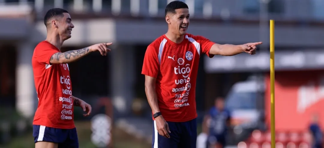 Com média de 30 gols ao ano nos últimos 3 anos, atacante paraguaio Alex Arce está na Copa do Mundo 4 Alex Arce 3